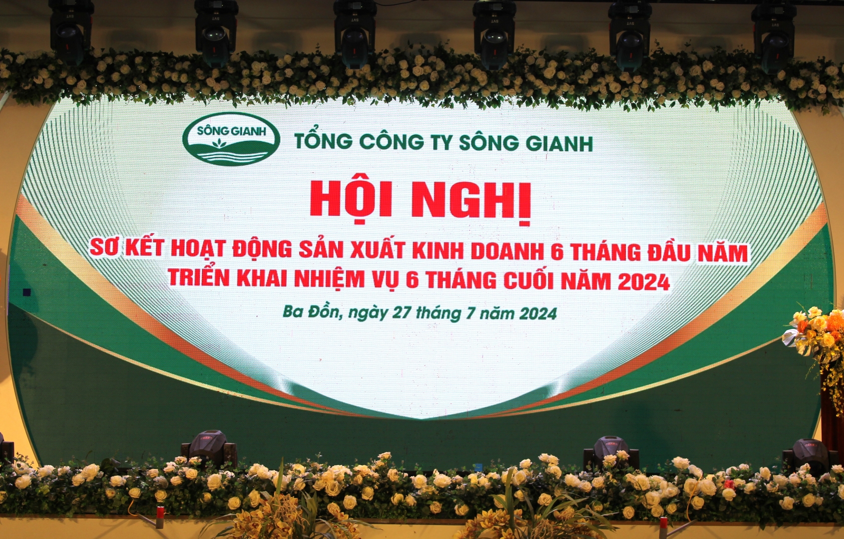 Tổng Công Ty Sông Gianh tổ chức Hội nghị Sơ kết hoạt động SXKD 6 tháng đầu năm 2024, triển khai nhiệm vụ 6 tháng cuối năm 2024